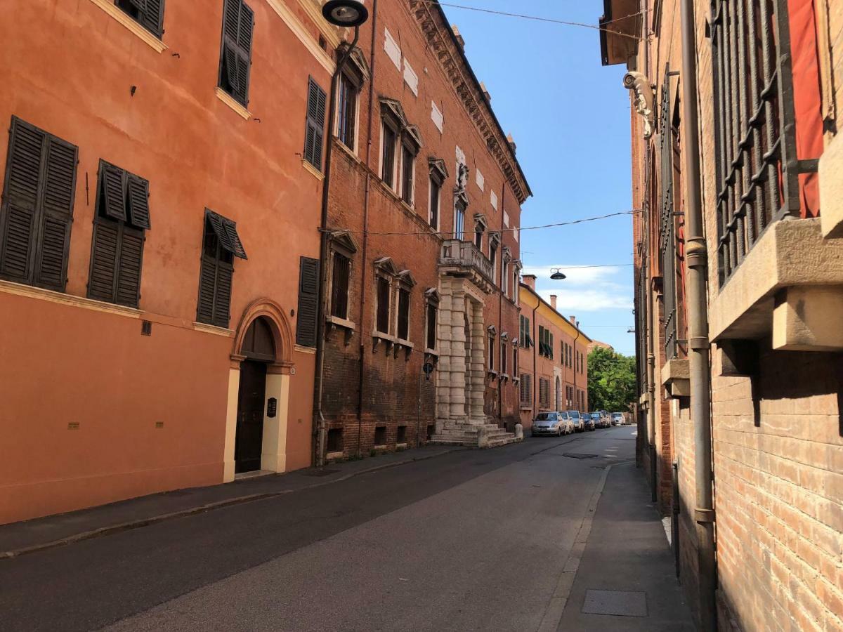 L'Ape Regina Lejlighed Ferrara Eksteriør billede