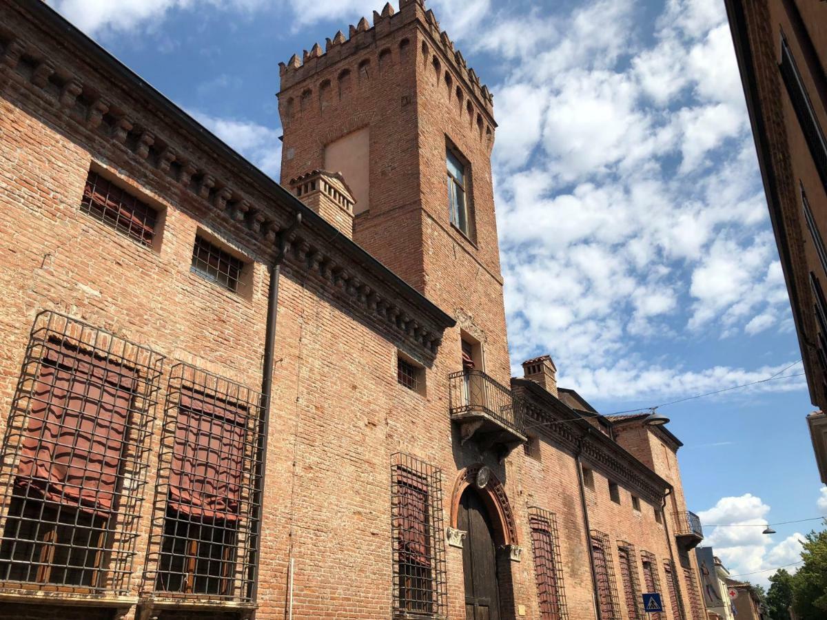 L'Ape Regina Lejlighed Ferrara Eksteriør billede